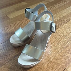 No.6 Women’s Champagne-Gold Leather Wedge Sandal Clogs Size 37